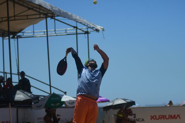 Campeonato de beach tênis disputado na Praia da Costa por Vitor Jubini