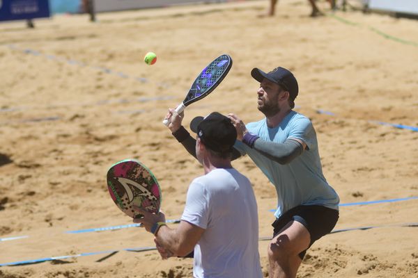 Campeonato de beach tênis disputado na Praia da Costa por Vitor Jubini