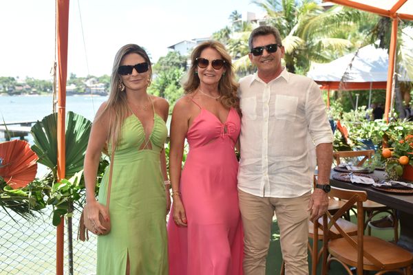 Poliane,  Eliana e Ademar Pin 