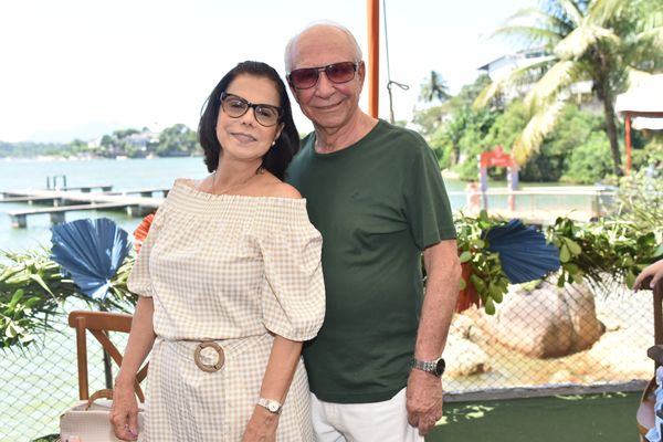 Sonia e Helio Schineider