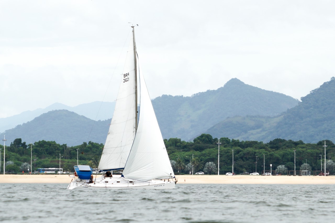 Competição que começa na Baía de Camburi e tem destino a Praia do Morro é considerada uma das mais tradicionais do calendário do esporte capixaba