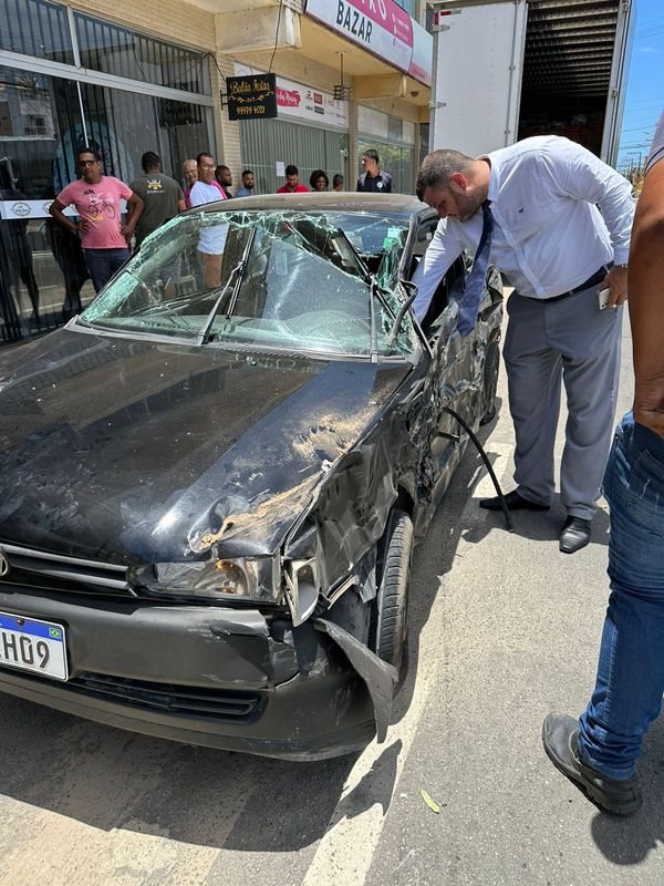 Acidente ocorreu no fim da manhã desta terça-feira (7), no bairro Sernamby, em São Mateus por Leitor | A Gazeta