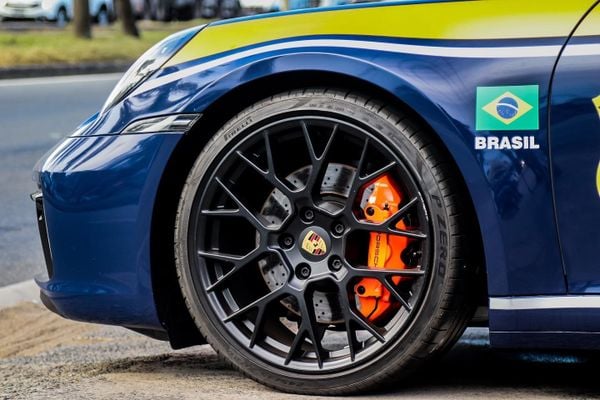Porsche conversível da PRF chama a atenção no ES por Divulgação | PRF