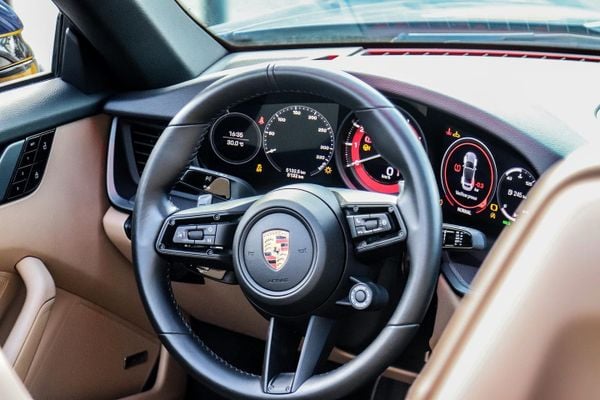 Porsche conversível da PRF chama a atenção no ES por Divulgação | PRF