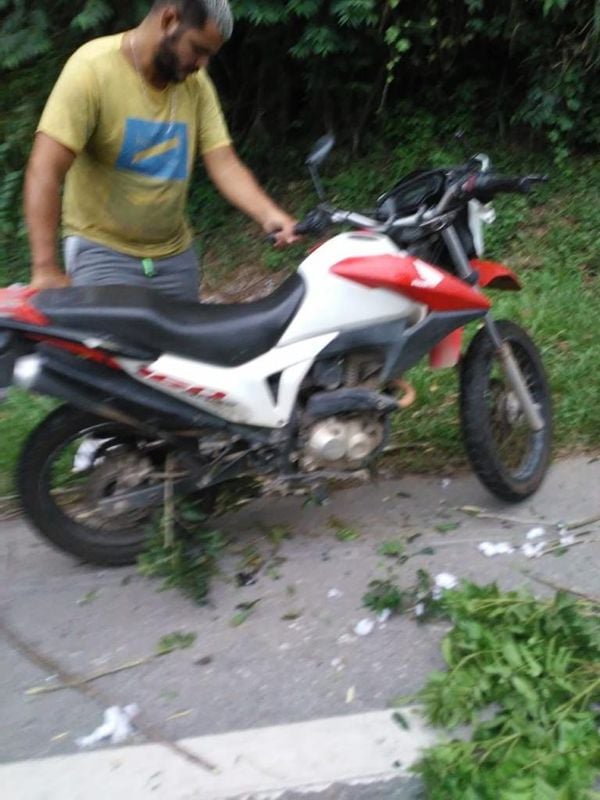 O acidente aconteceu no km 401, sentido sul, em Itapemirim por Reprodução/@espiritosantoqap_