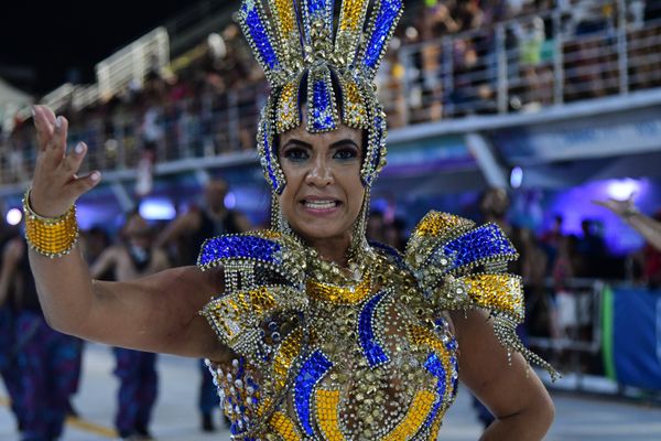 Chega Mais por Rodrigo Gavini