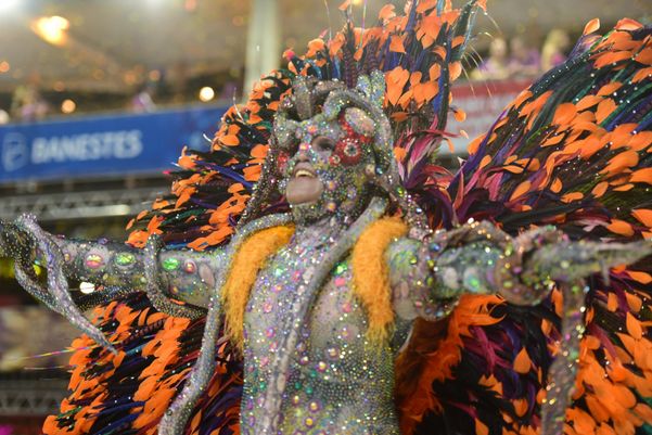Unidos da Piedade desfila no Sambão do Povo no Carnaval de Vitória 2023  