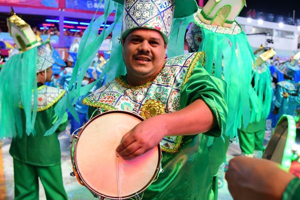 Unidos da Piedade desfila no Sambão do Povo no Carnaval de Vitória 2023  por Rodrigo Gavini