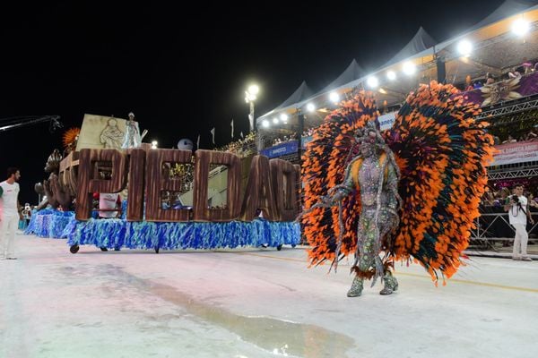 Unidos da Piedade desfila no Sambão do Povo no Carnaval de Vitória 2023 por Carlos Alberto Silva