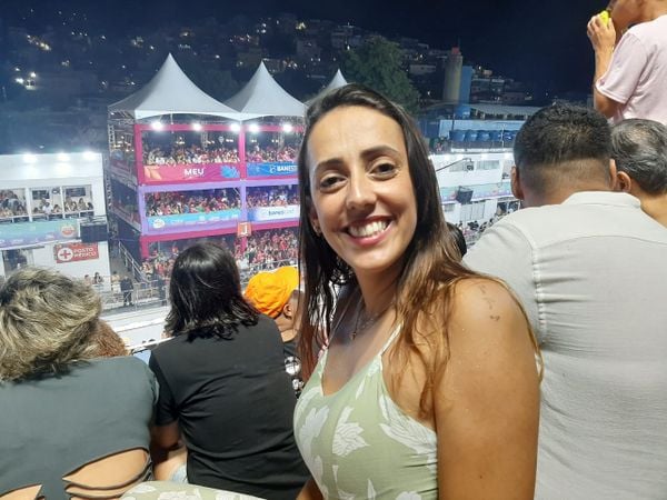 Gestora de contas, empresaria e apaixonada pelo carnaval, a carioca Priscila Oliveira,