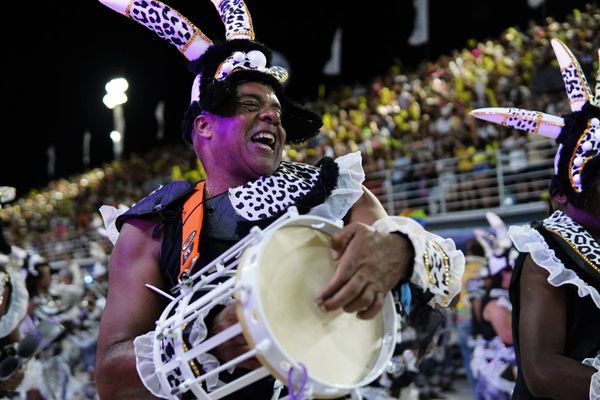 Novo Império desfila no Sambão do Povo no Carnaval de Vitória 2023          por Fernando Madeira 