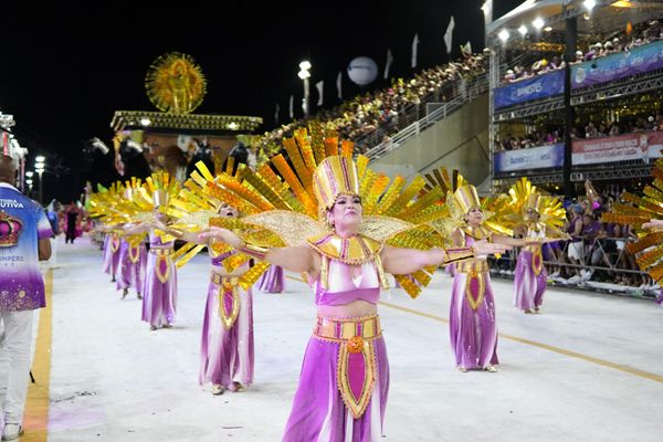 Novo Império desfila no Sambão do Povo no Carnaval de Vitória 2023          por Fernando Madeira 