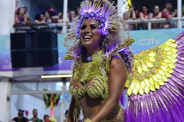 Unidos de Jucutuquara desfila no Sambão do Povo no Carnaval de Vitória 2023 