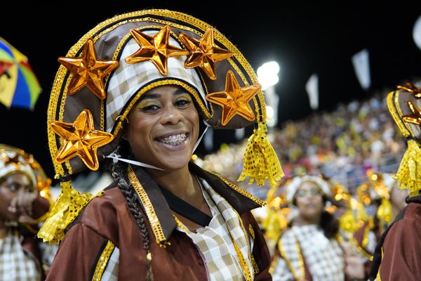 Unidos de Jucutuquara desfila no Sambão do Povo no Carnaval de Vitória 2023    
