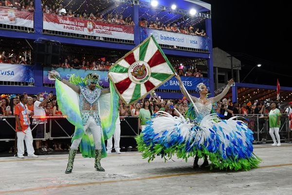 Unidos de Jucutuquara desfila no Sambão do Povo no Carnaval de Vitória 2023