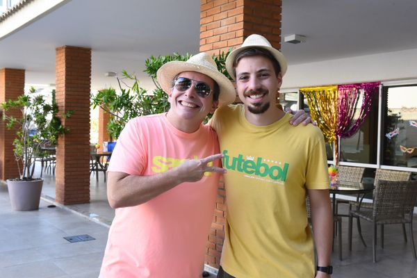 Nelson Teixeira e Caio Barros