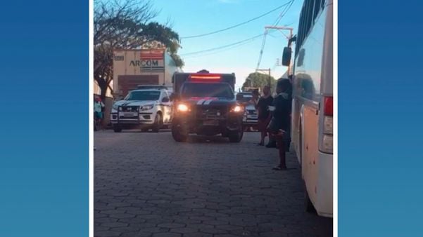 Morador de rua que dormia embaixo de ônibus morre atropelado em Linhares