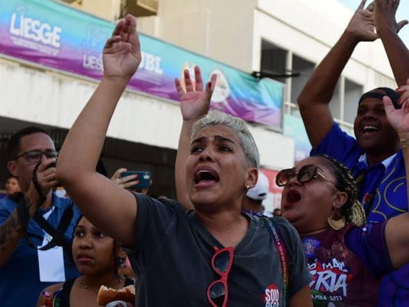 Tensão e comemoração durante a apuração do Grupo A por Fernando Madeira