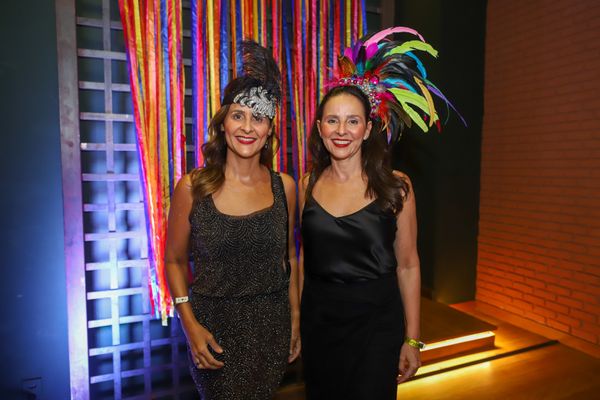 Isabela e Andrea Simmer