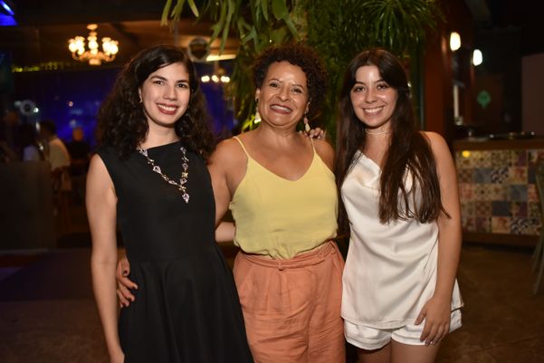  Isabela Secchin, Marcia Rosado Thaissa Proença