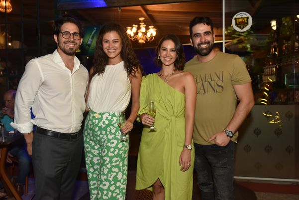 Paulo Arnaldo Teixeira Jr - Nathalia Calmon - Caroline Felipe e Davi Rocha