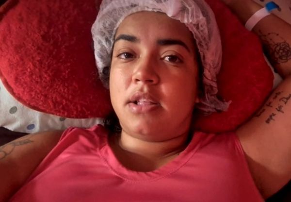 Sara está se recuperando e precisa ficar em repouso em casa, em Ponto Belo