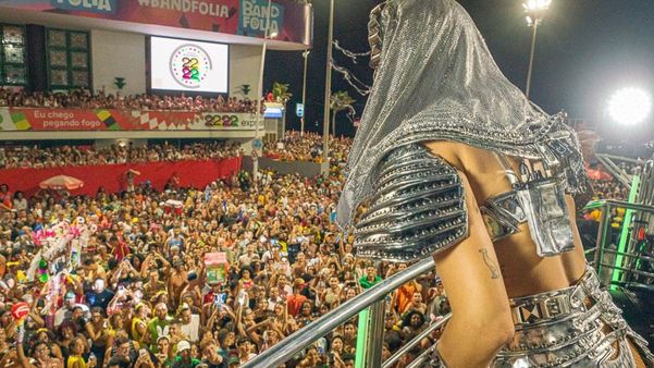 Artistas interrompem apresentações em Salvador para expor roubo, briga e prisão de funcionário