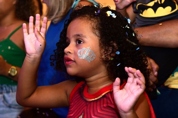 Bloco MacaKids no Shopping Vitória por Fernando Madeira