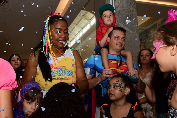 Bloco MacaKids no Shopping Vitória por Fernando Madeira