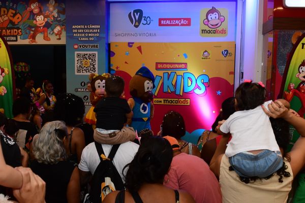 Bloco MacaKids no Shopping Vitória por Fernando Madeira