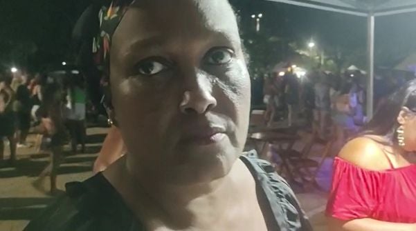 Lúcia disse que perdeu clientes por causa da escuridão