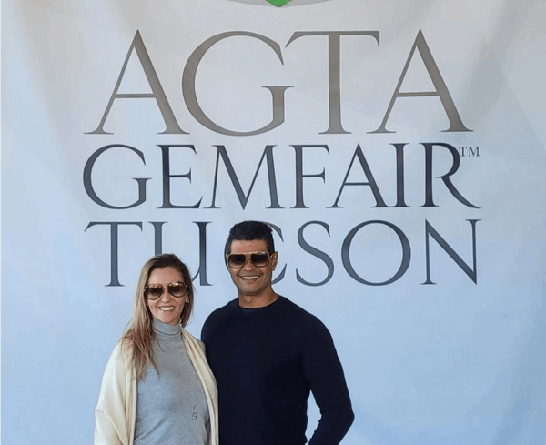 Dorion e Tati Soares seguem em viagem pelos Estados Unidos. A agenda começou no Arizona, para a Tucson Gem and Mineral Show, uma das principais feiras de gemas do mundo.