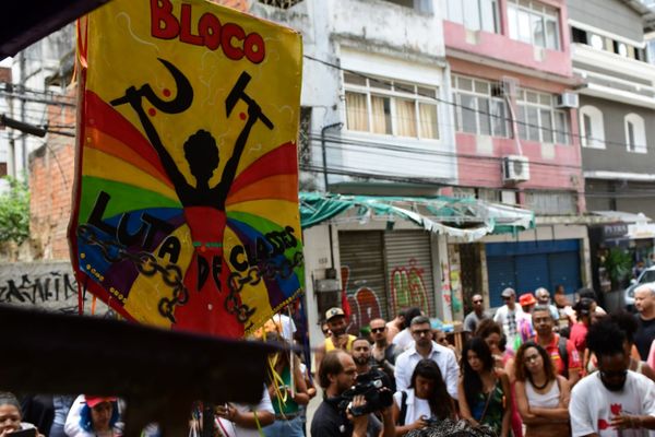 Bloqueio da rua da Feira do Maiobão aos fins de semanas objetiva
