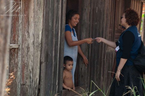 Uma das ações sociais realizadas pela ICM é feita na região amazônica, com famílias ribeirinhas