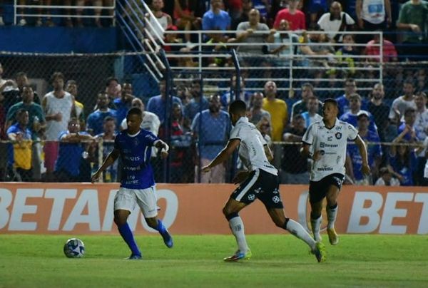Confira imagens da derrota do Vitória na Copa do Brasil por Carlos Alberto Silva