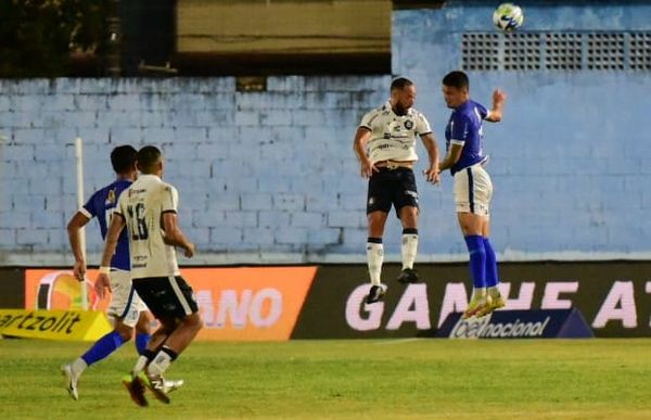 Confira imagens da derrota do Vitória na Copa do Brasil por Carlos Alberto Silva