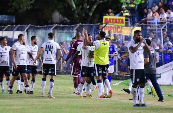 Confira imagens da derrota do Vitória na Copa do Brasil por Carlos Alberto Silva