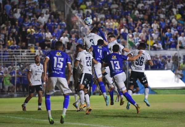 Confira imagens da derrota do Vitória na Copa do Brasil por Carlos Alberto Silva