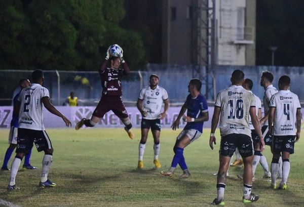 Confira imagens da derrota do Vitória na Copa do Brasil por Carlos Alberto Silva