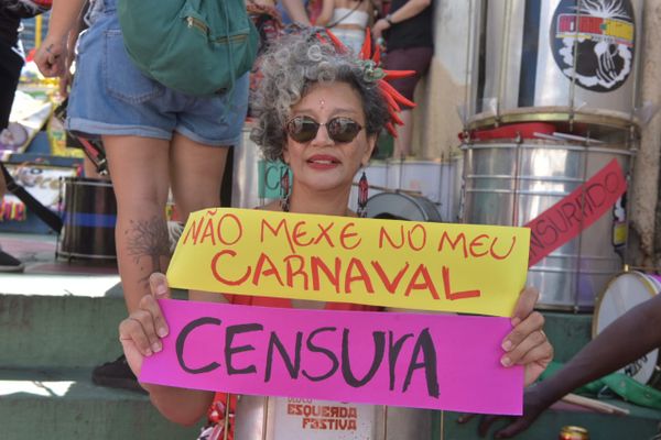 Foliões protestam contra cancelamento de blocos no Centro de Vitória neste sábado (25) por Ricardo Medeiros