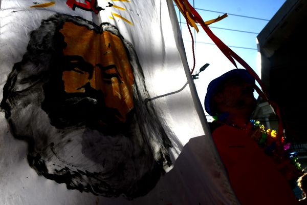 Blocos de carnaval do Centro de Vitória saem às ruas em protesto por Fernando Madeira