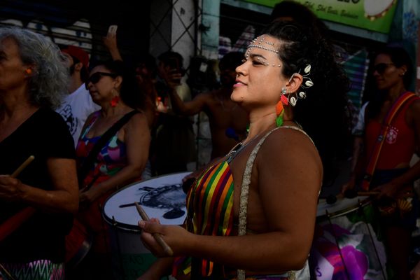 Blocos de carnaval do Centro de Vitória saem às ruas em protesto por Fernando Madeira