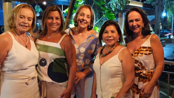 Rita Garajau, Heliane Duarte, Penha Nonato, Luzia Toledo e Penha Colodetti