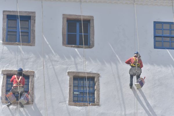 Com Festa da Penha se aproximando, Convento recebe pintura em Vila Velha por Ricardo Medeiros
