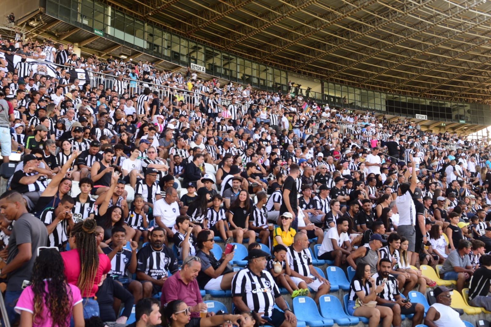 A Gazeta Veja As Fotos Da Vitória Do Botafogo Sobre O Resende No Kleber Andrade