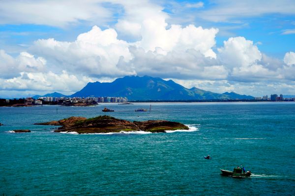 Passeio em Vila Velha mostra o "lado b" da Praia da Costa por Fernando Madeira