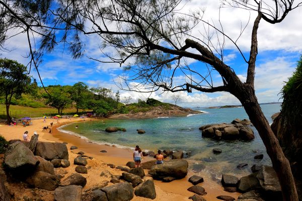 Passeio em Vila Velha mostra o "lado b" da Praia da Costa por Fernando Madeira