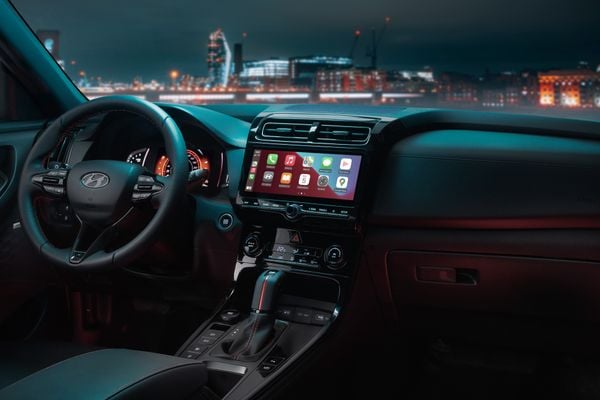 Assim como na versão N Line de linha, ele vem equipado com a central multimídia BlueNav, de 10,25 polegadas por Hyundai/Divulgação