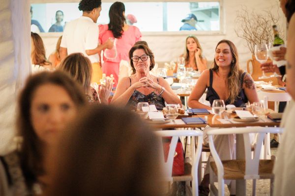 Jantar das Mulheres promovido pela  Alphamar