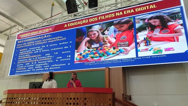 Kezia Nunes e Fernanda Becalli no Seminário Unidos em Família, no Maanaim de Domingos Martins, em fevereiro desta ano